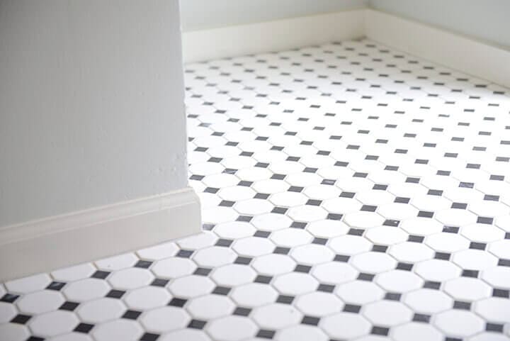 Bathroom octagon and Dot Floor Tile Pattern
