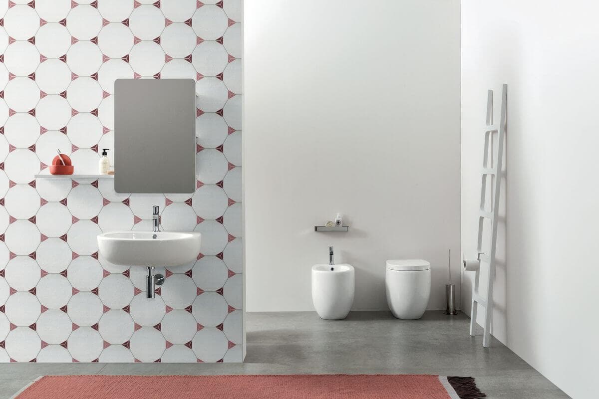 White hexagon tiles with pink and maroon tips