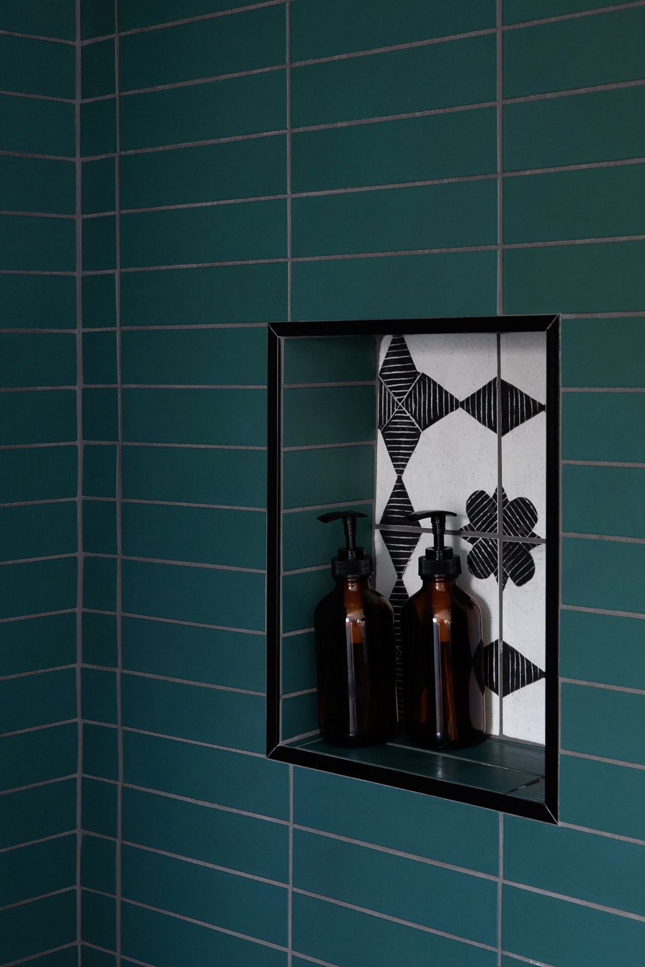 Your Guide to a Gorgeous Tile Shower Niche - Why Tile, image size:1280x1920