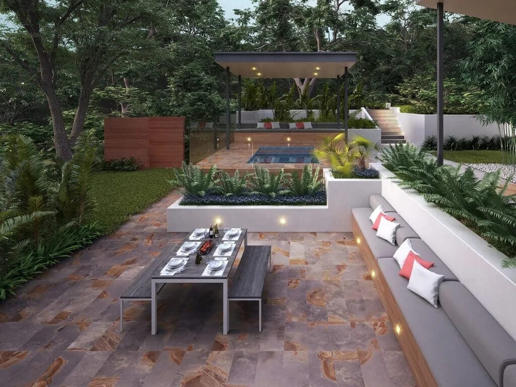 Upgraded outdoor kitchen and patio