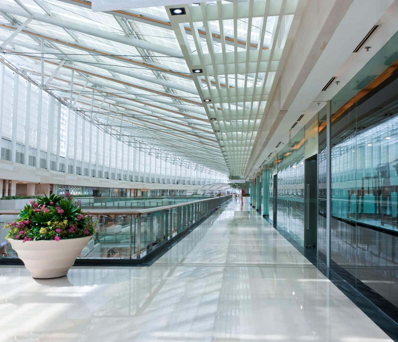 shopping-mall-flooring-ceramic-tile-walkway